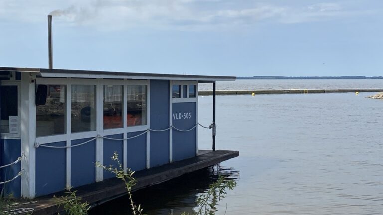 Järvemuuseumi parvsaun